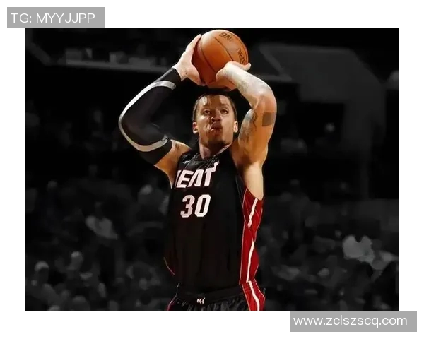 足球巨星精彩瞬间汇总全景展示尽览传奇球员的辉煌时刻与精彩进球